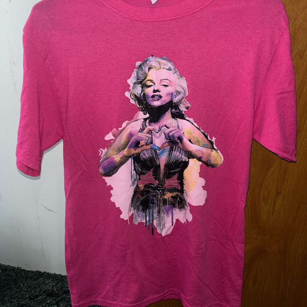 Pink Marilyn Monroe T-shirt size Small.
